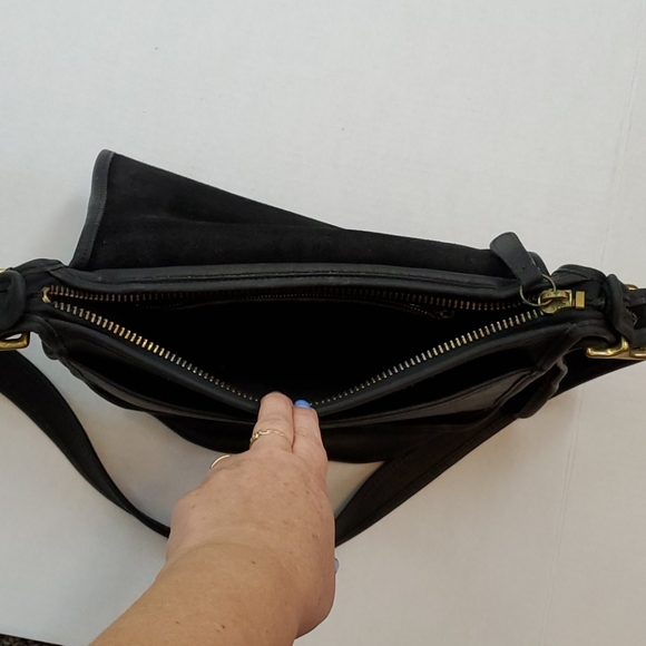 Vintage Coach black leather crossbody bag  purse - Picture 4 of 12